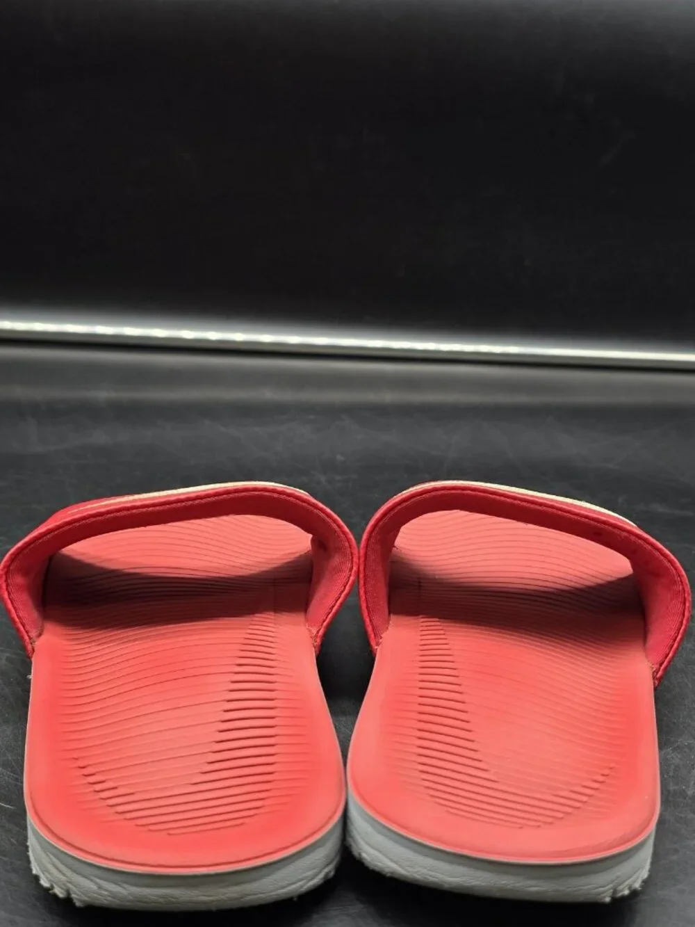 Nike Sandals Shoes Youth Size 5Y Red Slide 819352-600 Casual Comfort Damage